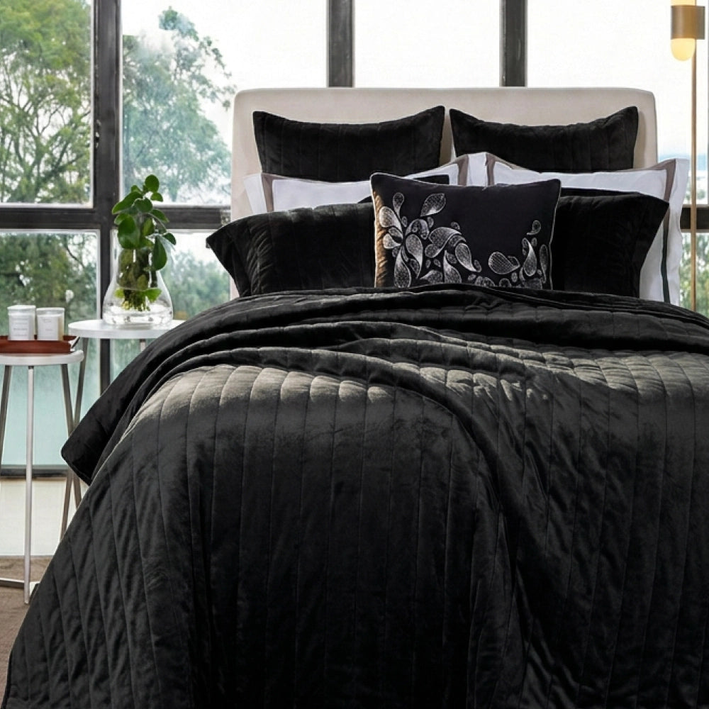 Colcha Emperador Veludo Matelassado Preta – Queen